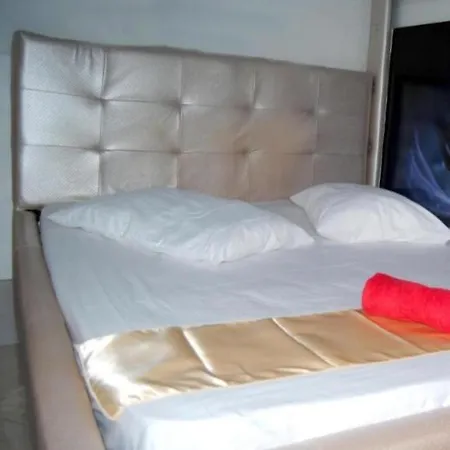Hotel Vlora City *
